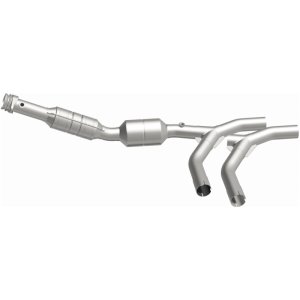 Ford E-250 Catalytic Converter - Passenger Side - Magnaflow - Direct-Fit - `05-`07