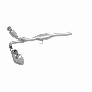 Dodge Dakota Catalytic Converter - Magnaflow - OEM Grade Direct-Fit - `00-`03