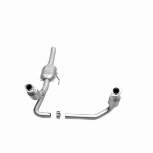 Dodge Dakota Catalytic Converter - Magnaflow - OEM Grade Direct-Fit - `00-`03