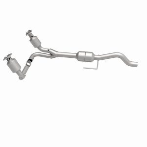 Dodge Durango Catalytic Converter - Magnaflow - Direct Fit - `00-`03