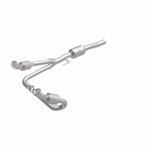 Dodge Durango Catalytic Converter - Magnaflow - Direct-Fit - `02-`03