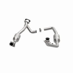 Ford E-250 Econoline Catalytic Converter - Magnaflow - Direct-Fit - `00-`02