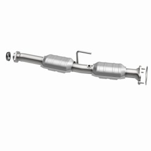 Ford Ranger Catalytic Converter - Rear - Magnaflow - Direct-Fit, OEM Grade - `01-`03