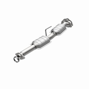 Ford Ranger Catalytic Converter - Rear - Magnaflow - Direct-Fit, OEM Grade - `01-`03