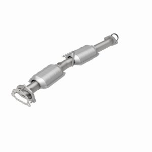 Ford Ranger Catalytic Converter - Rear - Magnaflow - Direct-Fit, OEM Grade - `01-`03