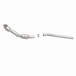 Volkswagen Eos Catalytic Converter - Magnaflow - OEM Grade Direct-Fit - `09-`10