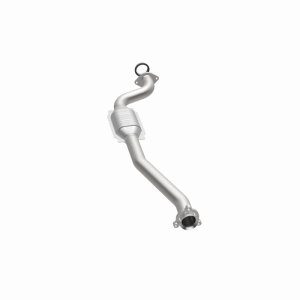 Hummer H3 Catalytic Converter - Magnaflow - OEM Grade Direct-Fit - `09-`10