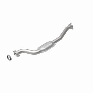 Hummer H3T Catalytic Converter - Magnaflow - OEM Grade Direct-Fit - `09-`10