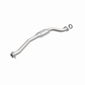 Hummer H3T Catalytic Converter - Magnaflow - OEM Grade Direct-Fit - `09-`10