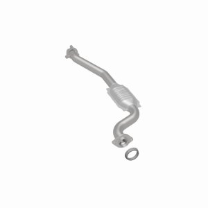 Hummer H3T Catalytic Converter - Magnaflow - OEM Grade Direct-Fit - `09-`10