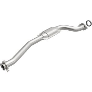 Hummer H3T Catalytic Converter - Magnaflow - OEM Grade Direct-Fit - `09-`10