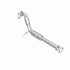 Volvo V70 Catalytic Converter - Magnaflow - OEM Grade Direct-Fit - `02-`04