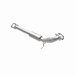 Volvo V70 Catalytic Converter - Magnaflow - OEM Grade Direct-Fit - `02-`04