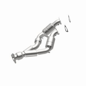Volkswagen Touareg Catalytic Converter - Magnaflow - Direct-Fit OEM Grade - `04-`06