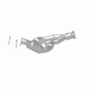 Volkswagen Touareg Catalytic Converter - Magnaflow - Direct-Fit OEM Grade - `04-`06