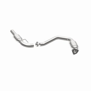 Chevrolet Express 2500 Catalytic Converter - Driver Side - Magnaflow - OEM Grade Direct-Fit - `06-`09