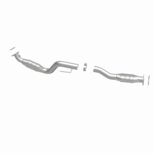 Chevrolet Express 3500 Catalytic Converter - Passenger Side - Magnaflow - OEM Grade Direct-Fit - `03-`07