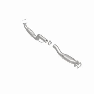 Chevrolet Express 3500 Catalytic Converter - Passenger Side - Magnaflow - OEM Grade Direct-Fit - `03-`07