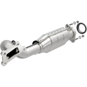 Cadillac CTS Catalytic Converter - Magnaflow - OEM Grade Direct-Fit - `10-`19