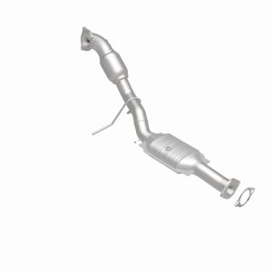 Volvo XC90 Catalytic Converter - Magnaflow - OEM Grade Direct-Fit - `03-`04