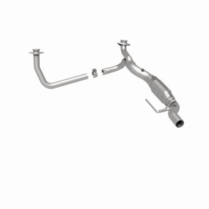 Dodge Ram 1500 Van Catalytic Converter - Magnaflow - OEM Grade Federal/EPA Compliant Direct-Fit - `00-`03