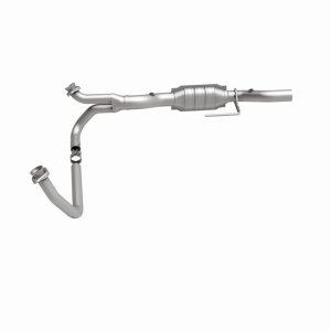 Dodge Ram 3500 Van Catalytic Converter - Magnaflow - OEM Grade Federal/EPA Compliant Direct-Fit - `00-`03