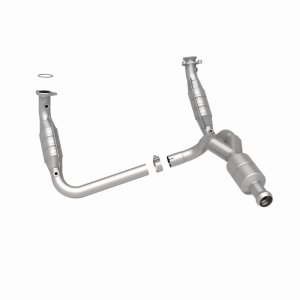 GMC Sierra 1500 Performance Exhaust - Magnaflow - OEM Grade Direct-Fit Catalytic Converter - `09-`13