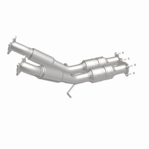 Volvo V70 Catalytic Converter - Magnaflow - OEM Grade Direct-Fit - `08-`09