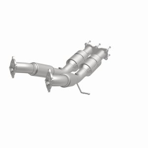 Volvo V70 Catalytic Converter - Magnaflow - OEM Grade Direct-Fit - `08-`09