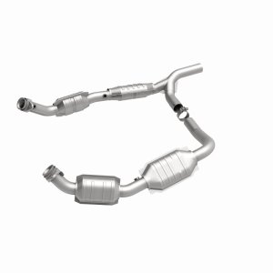 Ford E-150 Catalytic Converter - Magnaflow - Direct Fit - `07-`08