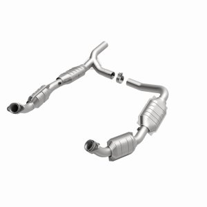 Ford E-150 Catalytic Converter - Magnaflow - Direct Fit - `07-`08