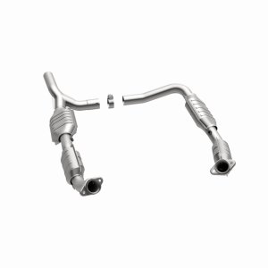 Ford E-150 Catalytic Converter - Magnaflow - Direct Fit - `07-`08