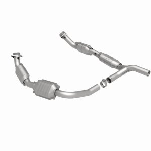 Ford E-150 Catalytic Converter - Magnaflow - Direct Fit - `07-`08