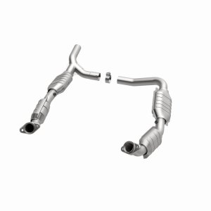 Ford E-150 Catalytic Converter - Magnaflow - Direct Fit - `07-`08