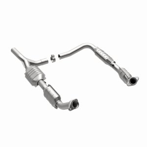 Ford E-250 Catalytic Converter - Magnaflow - Direct Fit - `07-`08