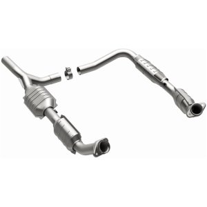 Ford E-250 Catalytic Converter - Magnaflow - Direct Fit - `07-`08