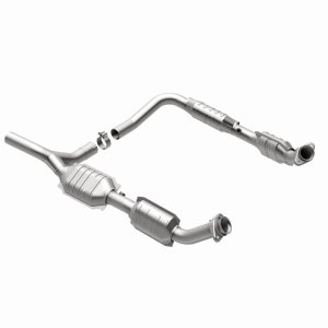 Ford E-250 Catalytic Converter - Magnaflow - Direct Fit - `07-`08