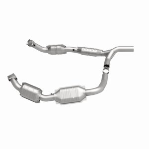Ford E-250 Catalytic Converter - Magnaflow - Direct Fit - `07-`08