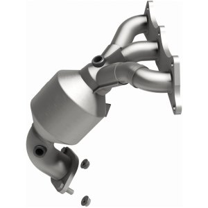 Mitsubishi Endeavor Catalytic Converter - Front - Magnaflow - Direct Fit - `04-`05