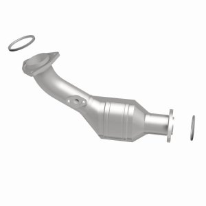 Toyota Tundra Catalytic Converter - Front - Magnaflow - OEM Grade Federal/EPA Compliant - `00-`04