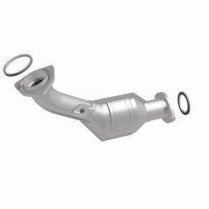 Toyota Tundra Catalytic Converter - Front - Magnaflow - OEM Grade Federal/EPA Compliant - `00-`04