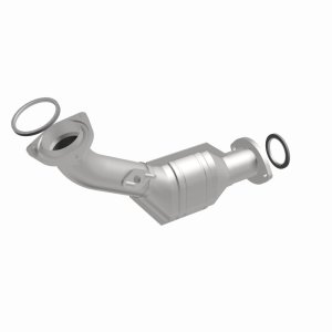 Toyota Tundra Catalytic Converter - Front - Magnaflow - OEM Grade Federal/EPA Compliant - `00-`04