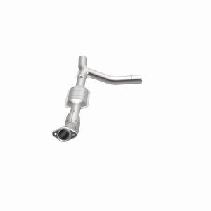 Ford E-250 Catalytic Converter - Passenger Side - Magnaflow - OEM Grade Direct-Fit - `03-`04 Ford E-250 Catalytic Converter - Passenger Side - Magnaflow - OEM Grade Direct-Fit - `03-`04