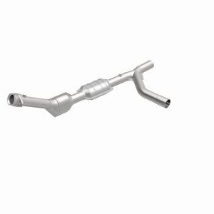 Ford E-250 Catalytic Converter - Passenger Side - Magnaflow - OEM Grade Direct-Fit - `03-`04 Ford E-250 Catalytic Converter - Passenger Side - Magnaflow - OEM Grade Direct-Fit - `03-`04