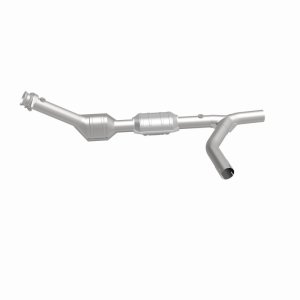 Ford E-250 Catalytic Converter - Passenger Side - Magnaflow - OEM Grade Direct-Fit - `03-`04 Ford E-250 Catalytic Converter - Passenger Side - Magnaflow - OEM Grade Direct-Fit - `03-`04