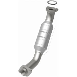 Pontiac G8 Catalytic Converter - Magnaflow - OEM Grade Direct-Fit - `08-`09