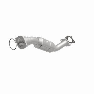 Buick Lucerne Catalytic Converter - Magnaflow - Direct Fit - 2008