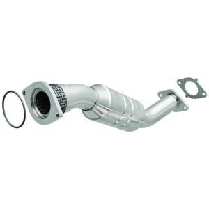 Buick Lucerne Catalytic Converter - Magnaflow - Direct Fit - 2008