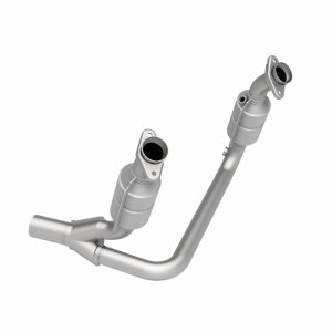 Dodge Durango Catalytic Converter - Magnaflow - Direct-Fit - 2004