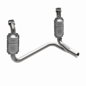 Dodge Durango Catalytic Converter - Magnaflow - Direct-Fit - 2004